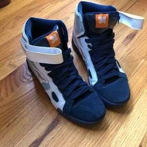 Walter Payton limited edition Kangaroos